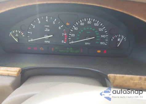 2000 Jaguar S-Type 3.0L V6 z USA, uszkodzony, nr VIN SAJDA01C1YFL30330